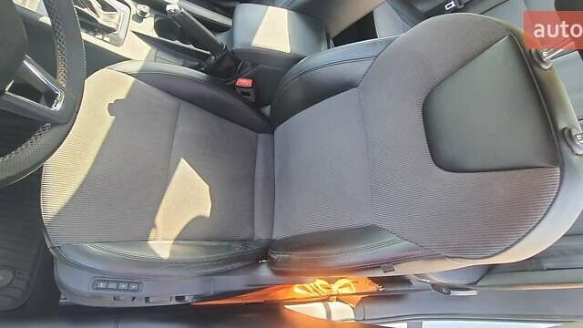 Білий Шкода Октавія, об'ємом двигуна 1.6 л та пробігом 197 тис. км за 14800 $, фото 41 на Automoto.ua