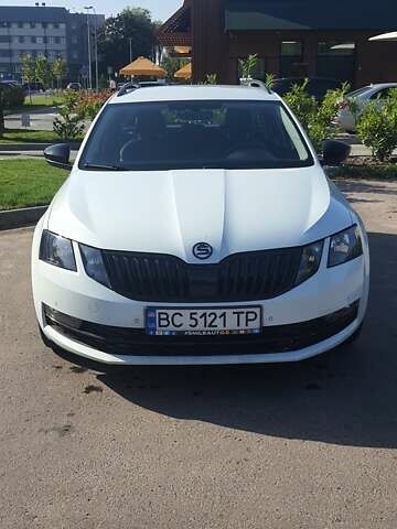 Білий Шкода Октавія, об'ємом двигуна 1.6 л та пробігом 197 тис. км за 14800 $, фото 24 на Automoto.ua