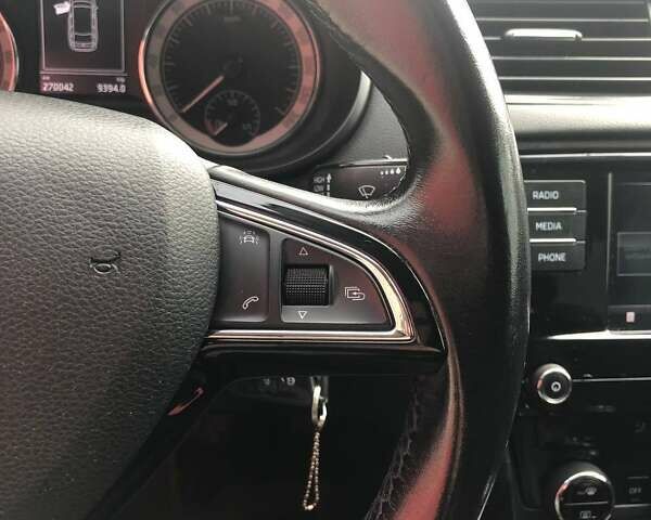 Белый Шкода Октавия, объемом двигателя 1.6 л и пробегом 270 тыс. км за 13990 $, фото 20 на Automoto.ua