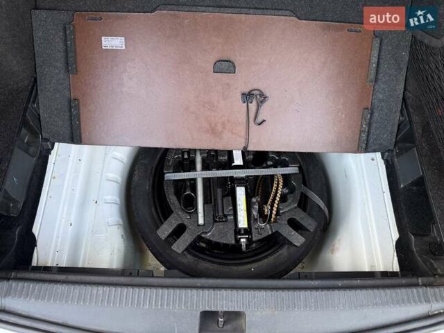 Белый Шкода Октавия, объемом двигателя 1.97 л и пробегом 222 тыс. км за 14900 $, фото 12 на Automoto.ua