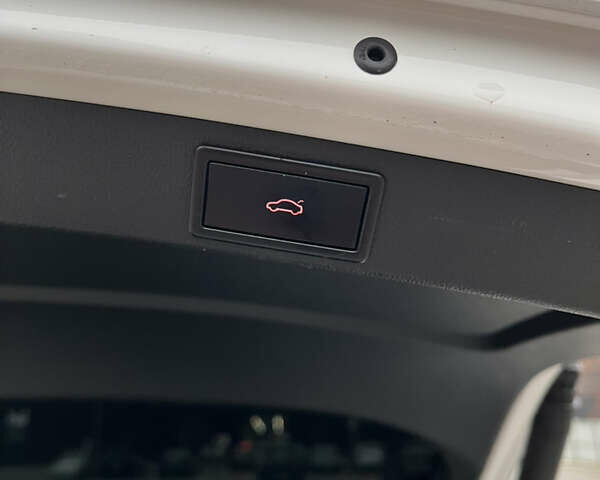 Білий Шкода Октавія, об'ємом двигуна 1.97 л та пробігом 241 тис. км за 15950 $, фото 35 на Automoto.ua