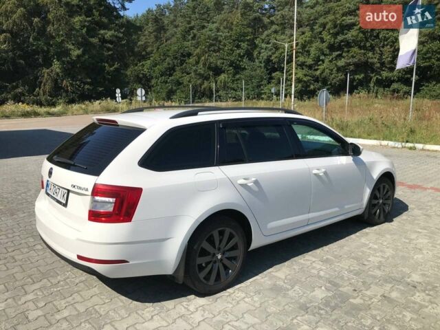 Білий Шкода Октавія, об'ємом двигуна 1.6 л та пробігом 284 тис. км за 13000 $, фото 9 на Automoto.ua