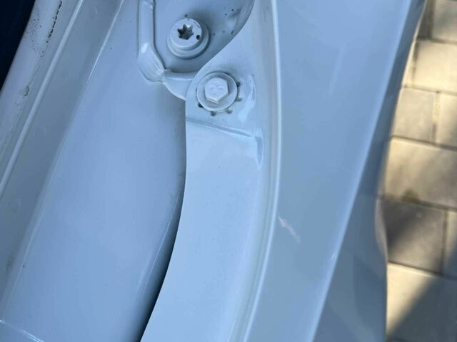 Белый Шкода Октавия, объемом двигателя 1.6 л и пробегом 208 тыс. км за 11699 $, фото 4 на Automoto.ua