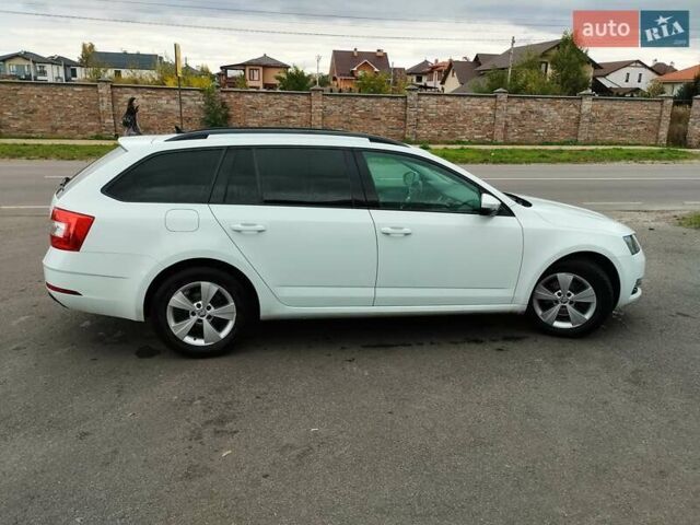 Белый Шкода Октавия, объемом двигателя 1.97 л и пробегом 275 тыс. км за 15200 $, фото 10 на Automoto.ua