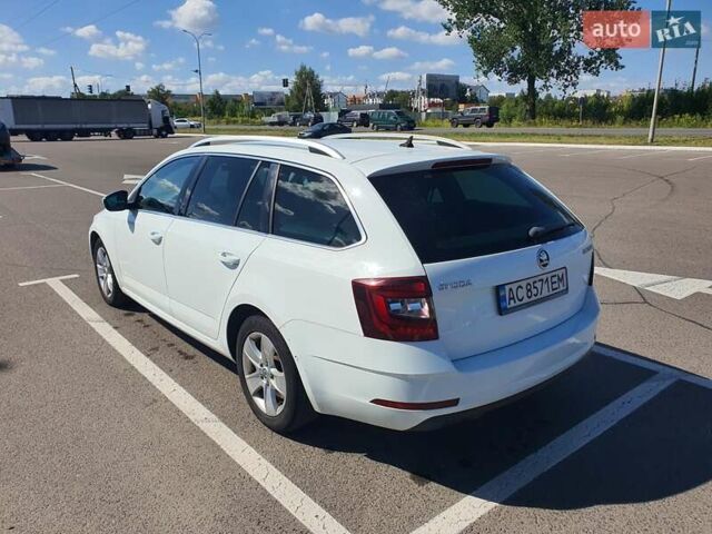 Белый Шкода Октавия, объемом двигателя 1.97 л и пробегом 179 тыс. км за 17100 $, фото 6 на Automoto.ua