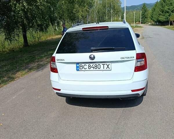 Білий Шкода Октавія, об'ємом двигуна 2 л та пробігом 258 тис. км за 13200 $, фото 12 на Automoto.ua