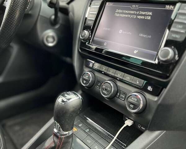 Белый Шкода Октавия, объемом двигателя 1.97 л и пробегом 193 тыс. км за 15999 $, фото 26 на Automoto.ua