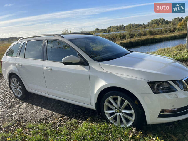 Белый Шкода Октавия, объемом двигателя 1.6 л и пробегом 175 тыс. км за 16500 $, фото 6 на Automoto.ua
