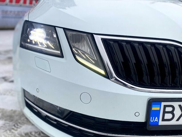 Білий Шкода Октавія, об'ємом двигуна 20 л та пробігом 333 тис. км за 12700 $, фото 9 на Automoto.ua