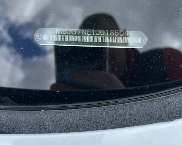 Білий Шкода Октавія, об'ємом двигуна 1.6 л та пробігом 195 тис. км за 14800 $, фото 27 на Automoto.ua