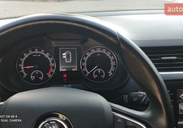 Белый Шкода Октавия, объемом двигателя 1.6 л и пробегом 219 тыс. км за 12800 $, фото 15 на Automoto.ua