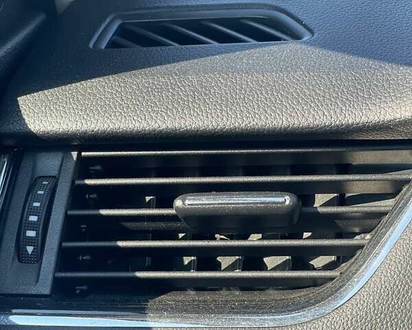 Белый Шкода Октавия, объемом двигателя 2 л и пробегом 220 тыс. км за 16200 $, фото 95 на Automoto.ua