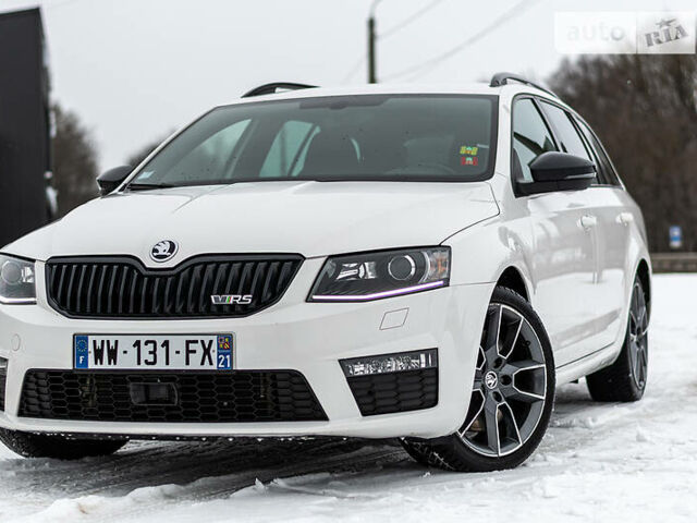 Белый Шкода Октавия, объемом двигателя 2 л и пробегом 260 тыс. км за 13000 $, фото 22 на Automoto.ua