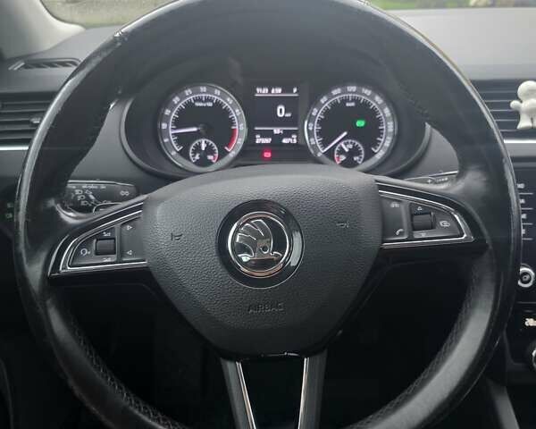 Белый Шкода Октавия, объемом двигателя 1.97 л и пробегом 273 тыс. км за 15200 $, фото 6 на Automoto.ua