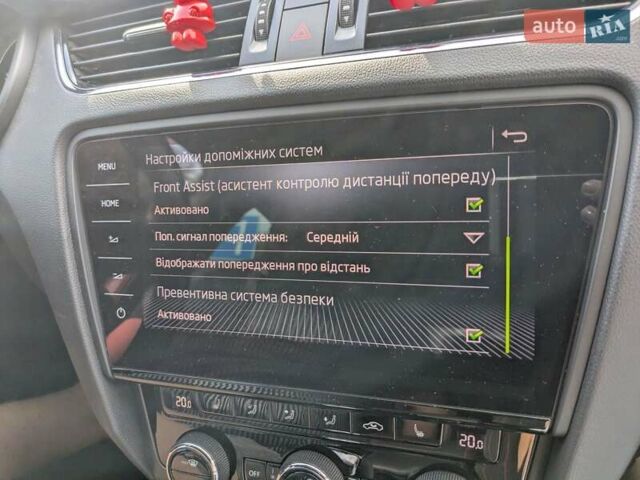 Белый Шкода Октавия, объемом двигателя 1.97 л и пробегом 182 тыс. км за 19500 $, фото 36 на Automoto.ua
