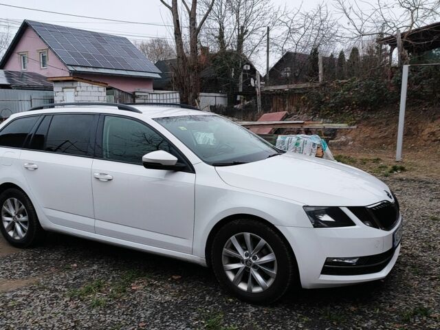 Белый Шкода Октавия, объемом двигателя 1.6 л и пробегом 340 тыс. км за 10800 $, фото 9 на Automoto.ua