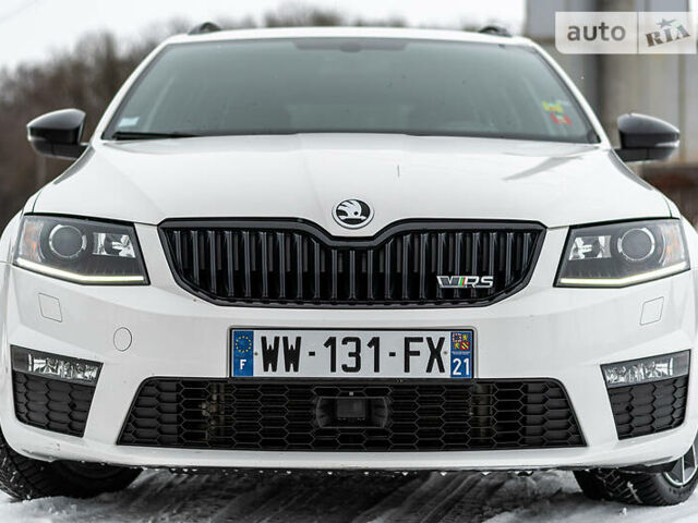 Белый Шкода Октавия, объемом двигателя 2 л и пробегом 260 тыс. км за 13000 $, фото 17 на Automoto.ua