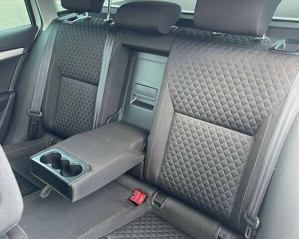 Белый Шкода Октавия, объемом двигателя 2 л и пробегом 220 тыс. км за 16200 $, фото 35 на Automoto.ua