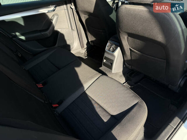 Білий Шкода Октавія, об'ємом двигуна 1.97 л та пробігом 250 тис. км за 13300 $, фото 40 на Automoto.ua