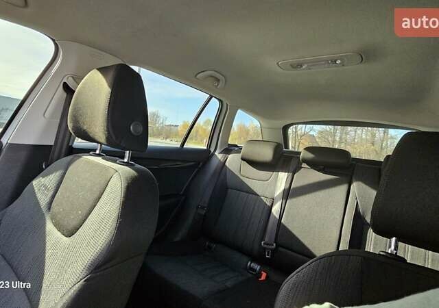 Белый Шкода Октавия, объемом двигателя 1.6 л и пробегом 245 тыс. км за 12499 $, фото 27 на Automoto.ua