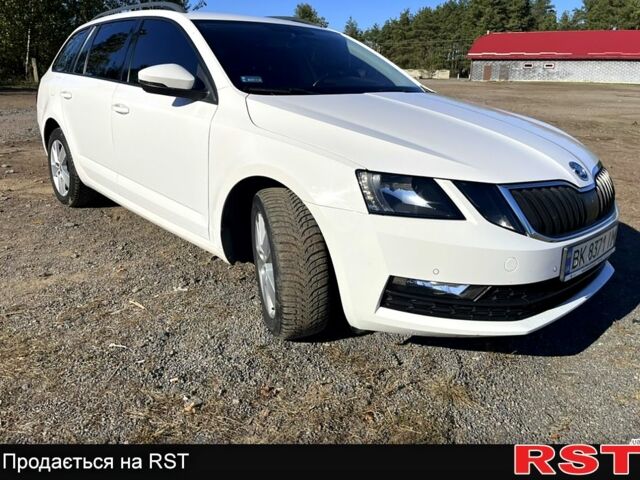 Белый Шкода Октавия, объемом двигателя 1.6 л и пробегом 0 тыс. км за 11500 $, фото 10 на Automoto.ua