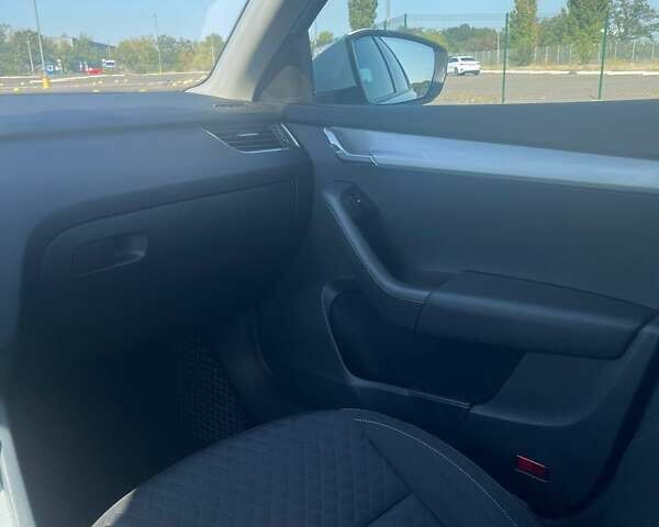 Белый Шкода Октавия, объемом двигателя 2 л и пробегом 220 тыс. км за 16200 $, фото 57 на Automoto.ua