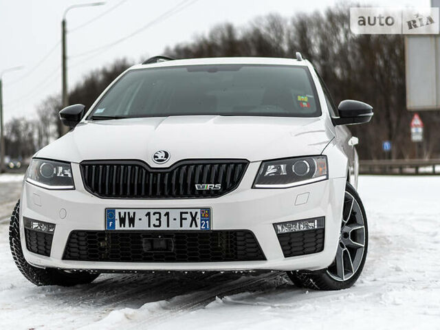 Белый Шкода Октавия, объемом двигателя 2 л и пробегом 260 тыс. км за 13000 $, фото 19 на Automoto.ua