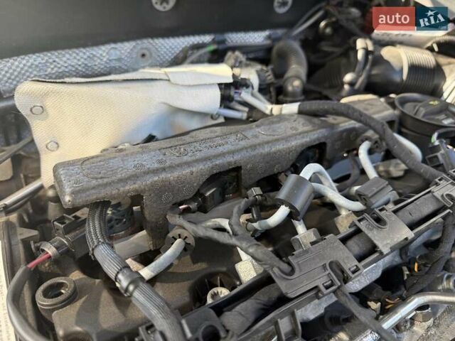 Белый Шкода Октавия, объемом двигателя 2 л и пробегом 220 тыс. км за 15999 $, фото 61 на Automoto.ua