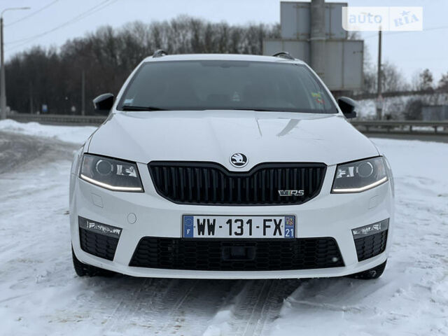 Белый Шкода Октавия, объемом двигателя 2 л и пробегом 260 тыс. км за 13000 $, фото 38 на Automoto.ua