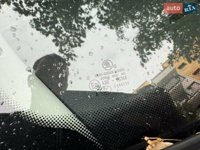 Белый Шкода Октавия, объемом двигателя 2 л и пробегом 226 тыс. км за 16950 $, фото 13 на Automoto.ua