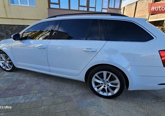 Белый Шкода Октавия, объемом двигателя 1.6 л и пробегом 245 тыс. км за 12499 $, фото 23 на Automoto.ua