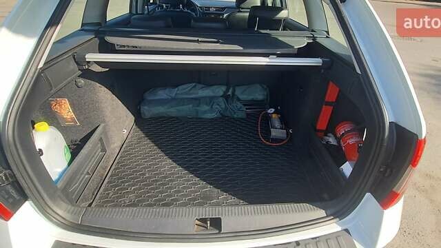 Білий Шкода Октавія, об'ємом двигуна 1.6 л та пробігом 197 тис. км за 14800 $, фото 43 на Automoto.ua