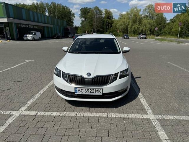 Белый Шкода Октавия, объемом двигателя 1.6 л и пробегом 260 тыс. км за 12800 $, фото 11 на Automoto.ua