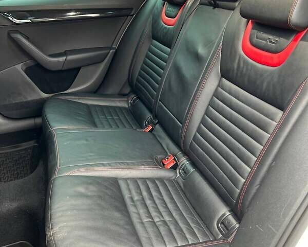Белый Шкода Октавия, объемом двигателя 1.97 л и пробегом 193 тыс. км за 15999 $, фото 24 на Automoto.ua