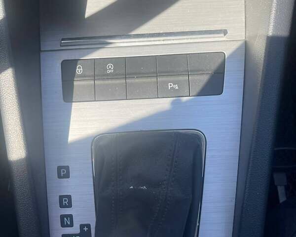 Белый Шкода Октавия, объемом двигателя 2 л и пробегом 220 тыс. км за 16200 $, фото 85 на Automoto.ua