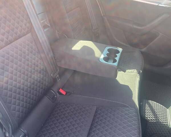 Белый Шкода Октавия, объемом двигателя 2 л и пробегом 220 тыс. км за 16200 $, фото 70 на Automoto.ua