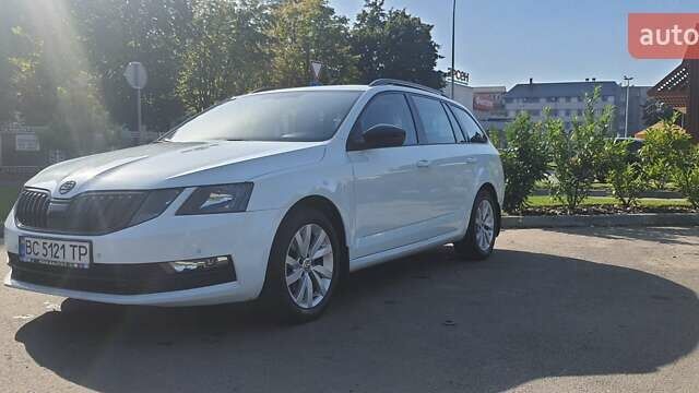 Білий Шкода Октавія, об'ємом двигуна 1.6 л та пробігом 197 тис. км за 14800 $, фото 6 на Automoto.ua