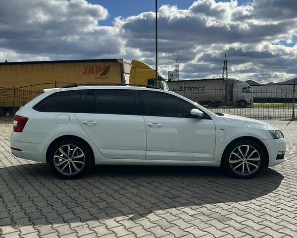 Білий Шкода Октавія, об'ємом двигуна 1.6 л та пробігом 195 тис. км за 14800 $, фото 3 на Automoto.ua