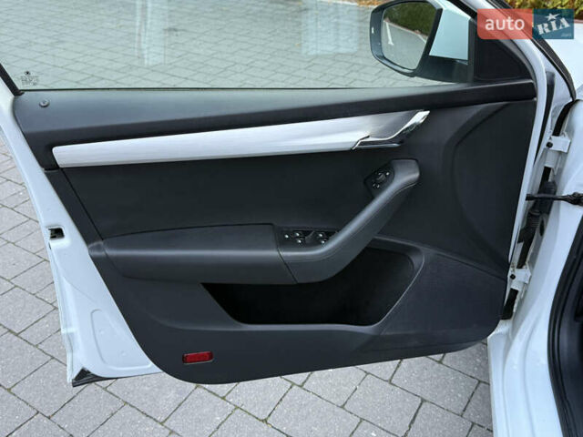Шкода Октавія 2017 у Стрые на Automoto.ua Білий Шкода Октавія, об'ємом двигуна 1.6 л та пробігом 218 тис. км за 12700 $, фото 51 на Automoto.ua