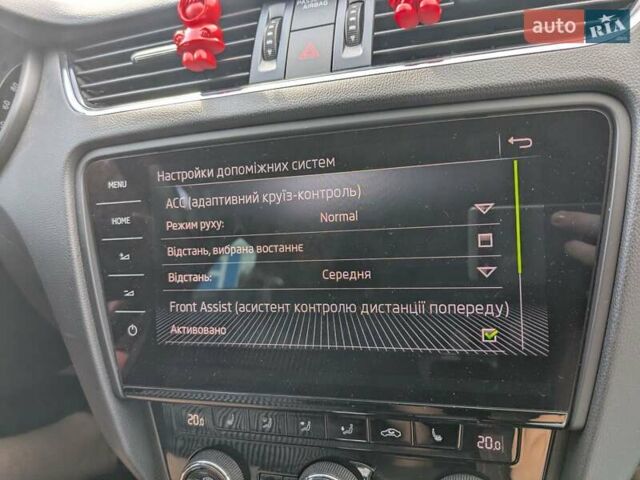 Белый Шкода Октавия, объемом двигателя 1.97 л и пробегом 182 тыс. км за 19500 $, фото 35 на Automoto.ua