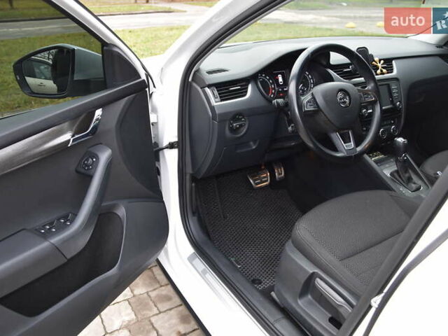 Белый Шкода Октавия, объемом двигателя 1.97 л и пробегом 246 тыс. км за 18300 $, фото 11 на Automoto.ua