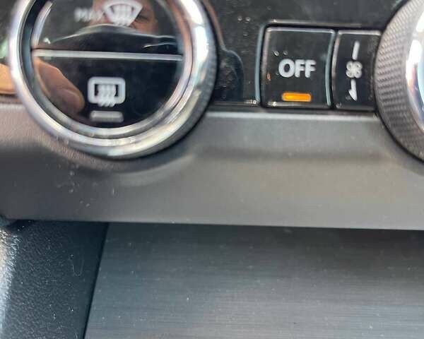 Белый Шкода Октавия, объемом двигателя 2 л и пробегом 220 тыс. км за 16200 $, фото 49 на Automoto.ua