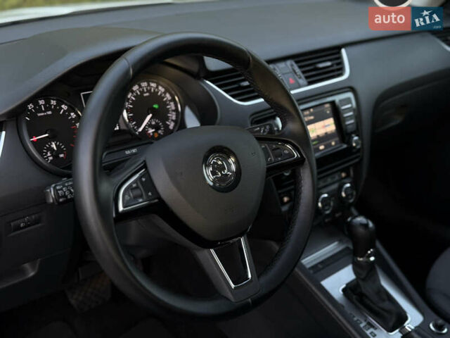 Белый Шкода Октавия, объемом двигателя 2 л и пробегом 183 тыс. км за 14300 $, фото 48 на Automoto.ua