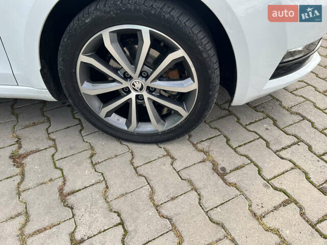 Білий Шкода Октавія, об'ємом двигуна 1.6 л та пробігом 195 тис. км за 14800 $, фото 32 на Automoto.ua