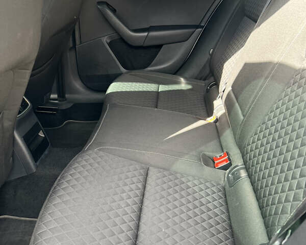 Білий Шкода Октавія, об'ємом двигуна 1.6 л та пробігом 195 тис. км за 14800 $, фото 14 на Automoto.ua