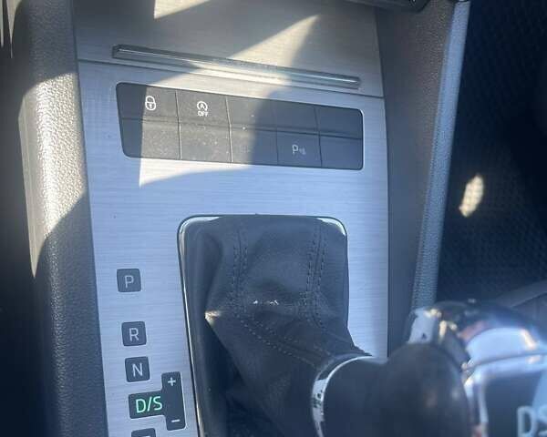 Белый Шкода Октавия, объемом двигателя 2 л и пробегом 220 тыс. км за 16200 $, фото 89 на Automoto.ua