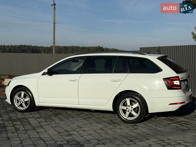 Білий Шкода Октавія, об'ємом двигуна 1.97 л та пробігом 250 тис. км за 13300 $, фото 10 на Automoto.ua