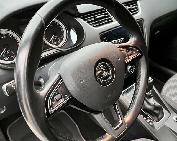 Білий Шкода Октавія, об'ємом двигуна 1.97 л та пробігом 241 тис. км за 15950 $, фото 25 на Automoto.ua