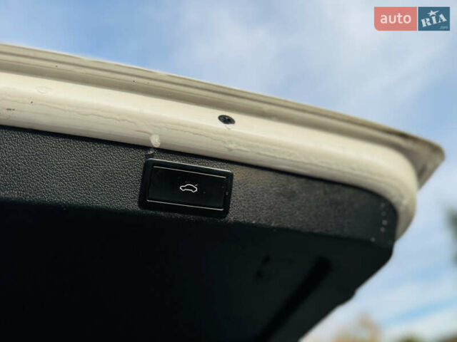 Белый Шкода Октавия, объемом двигателя 1.97 л и пробегом 245 тыс. км за 17500 $, фото 20 на Automoto.ua