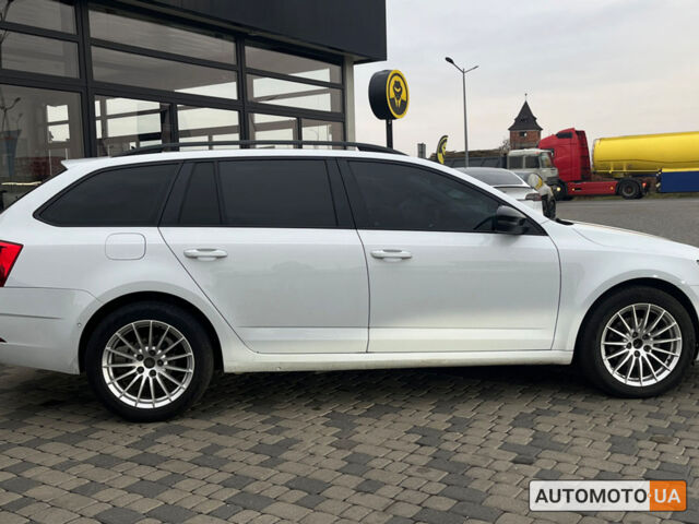 Белый Шкода Октавия, объемом двигателя 2 л и пробегом 269 тыс. км за 15590 $, фото 7 на Automoto.ua